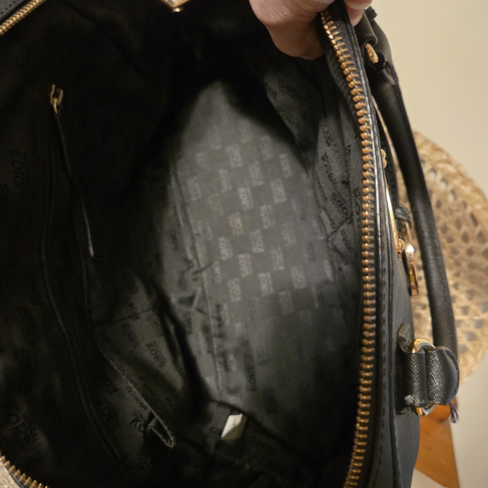 VEUC. Michael Kors Black Satchel !! Gorgeous Bag!! - Picture 11 of 13